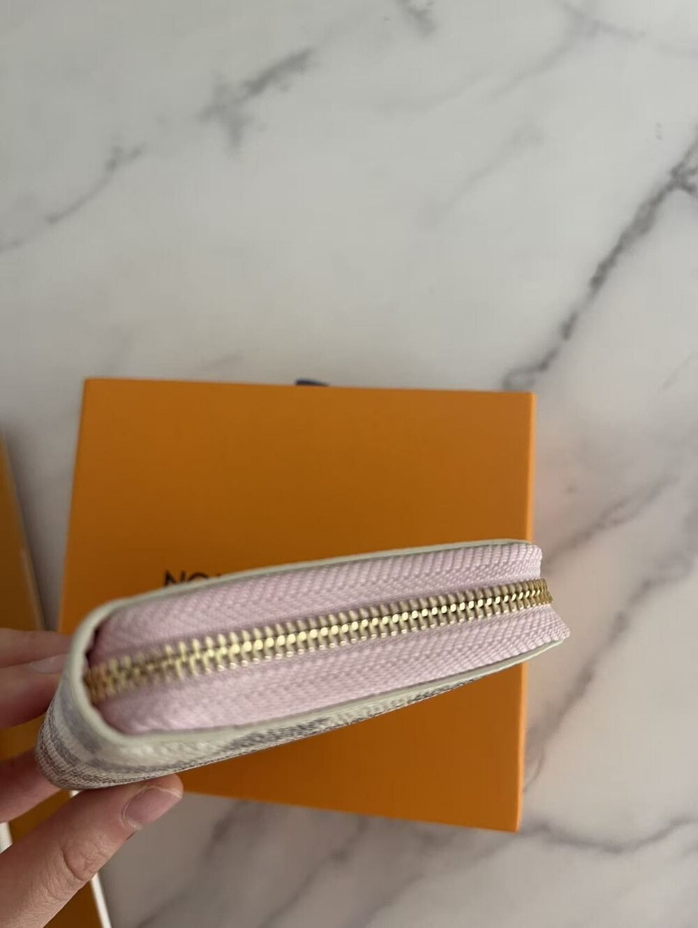 Louis Vuitton Zippy Coin Purse - Picture 10 of 10